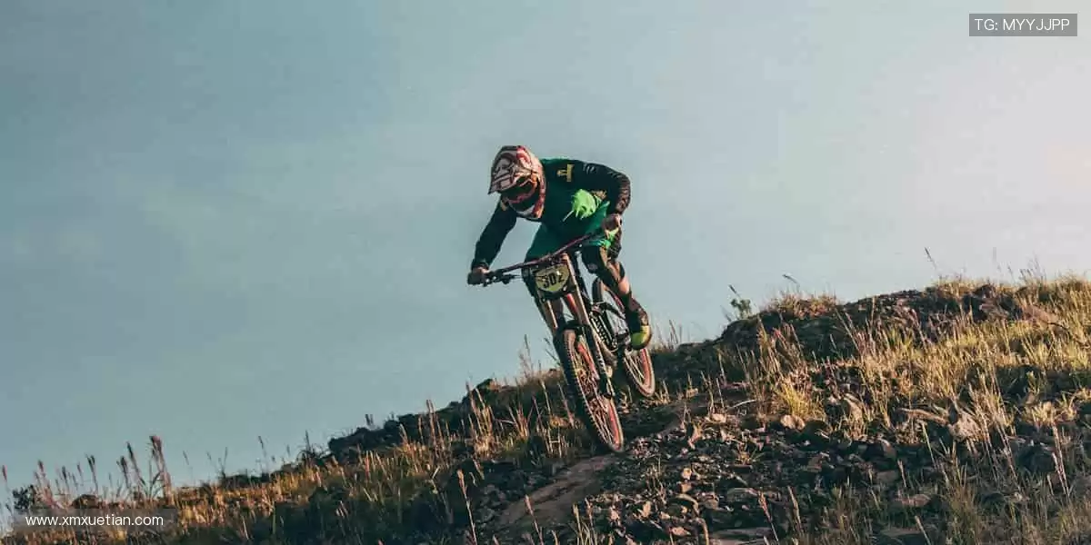 📺锁定直播，你的视角就是主场！